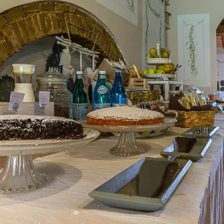 Il Castagnolo Country Bed & Breakfast 2*