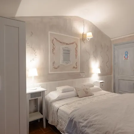 Il Castagnolo Country Bed & Breakfast 2*