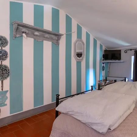 Il Castagnolo Country Bed & Breakfast