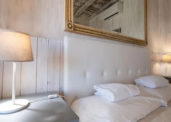 Il Castagnolo Bed & Breakfast 3*